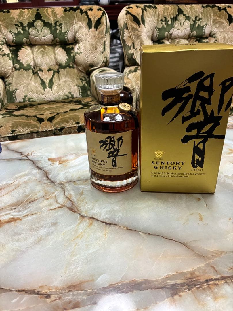 SUNTORY WHISKY 響　金ラベル SHN01 700 ml