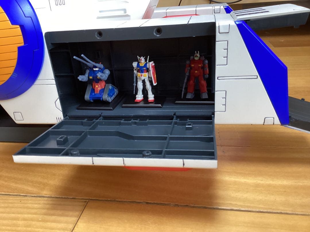 1/400 ホワイトベース ガンダムコレクション　完成品