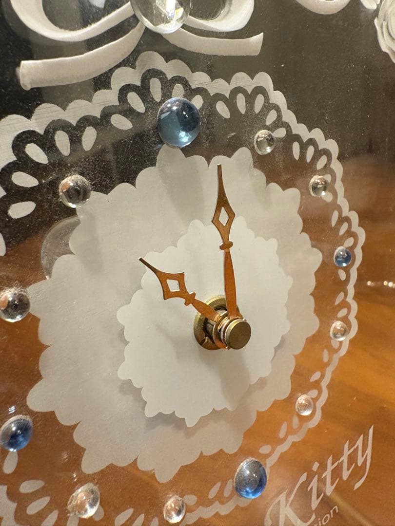 超レア Hello Kitty 2000 Limited Edition 時計