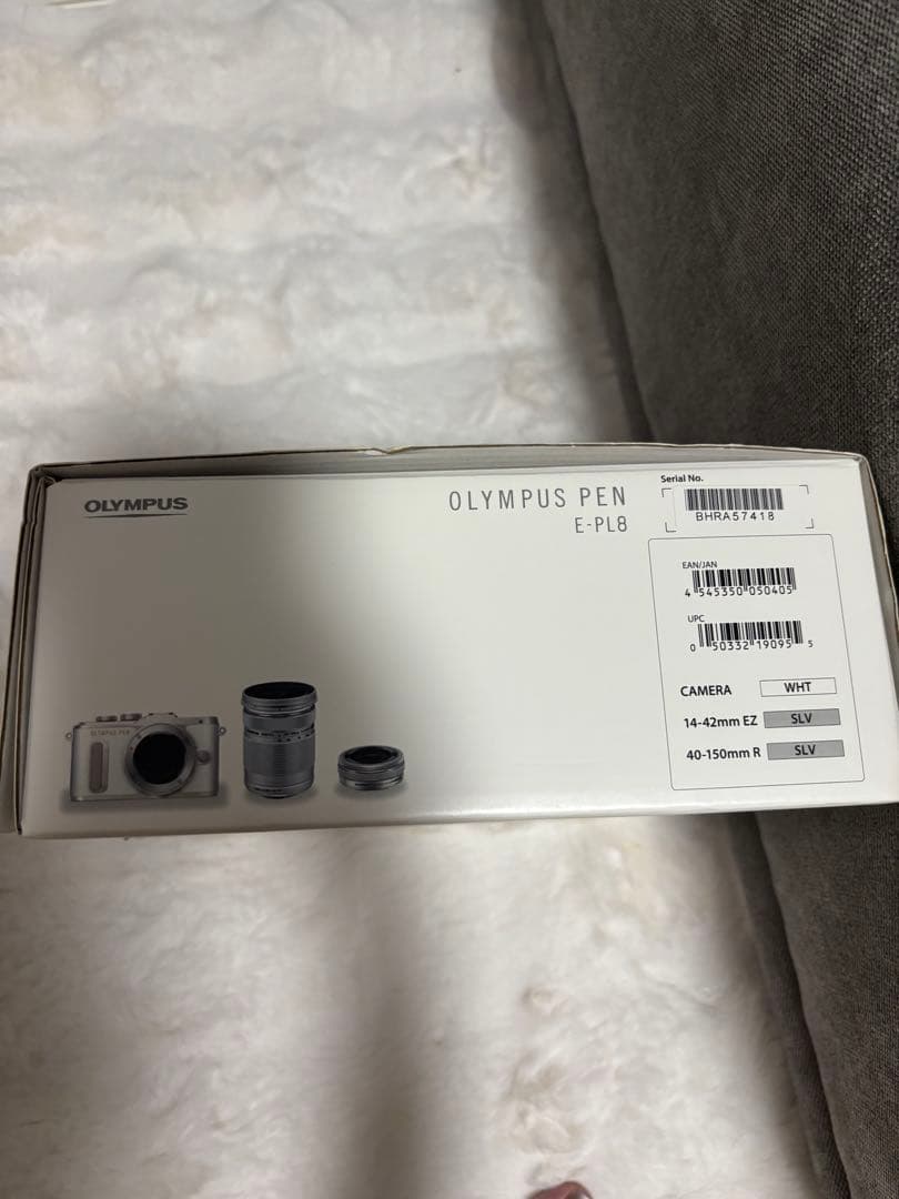 OLYMPUS PEN E-PL8 ホワイト レンズ2本付き
