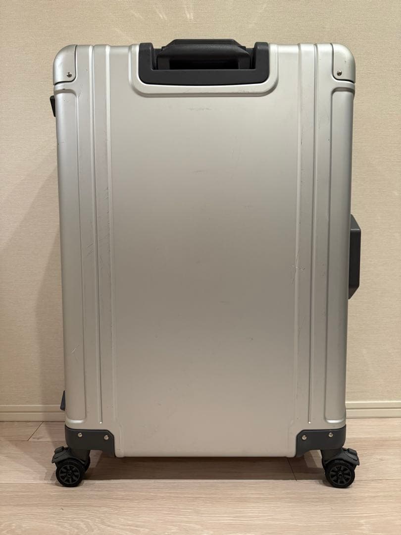 旅行かばん・小分けバッグ ZERO HALLIBURTON Geo Aluminum 3.0 83L