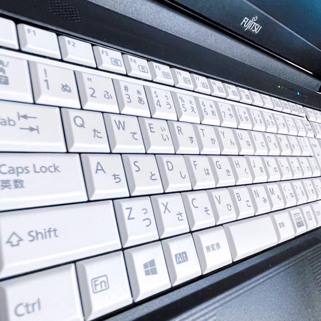 【高級機・極美品】2021年製 第10世代i5 フルHD NVMe + HDD