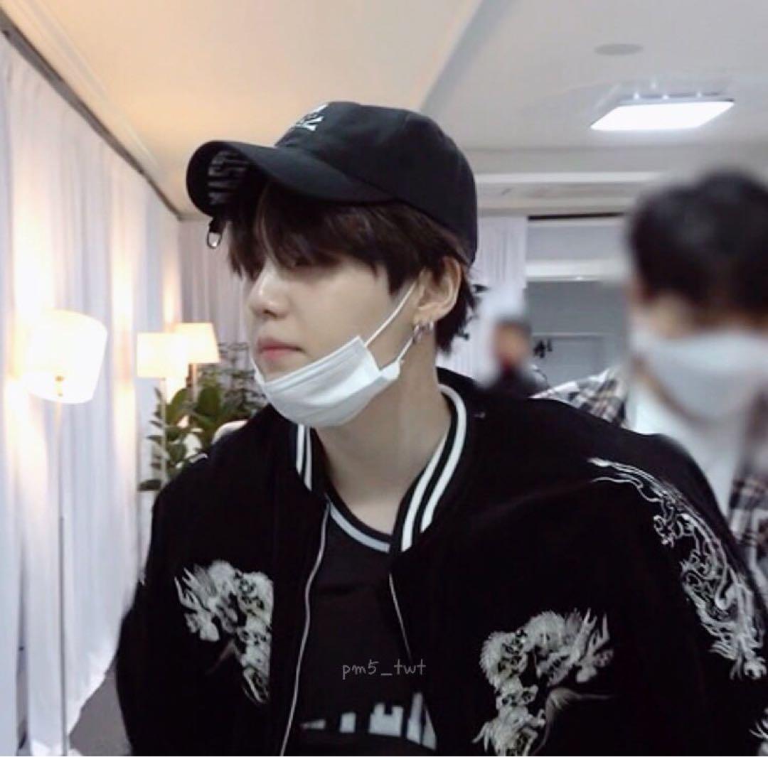 BTS SUGA ユンギ 着用 ベロア スカジャン 新品タグ付き Free