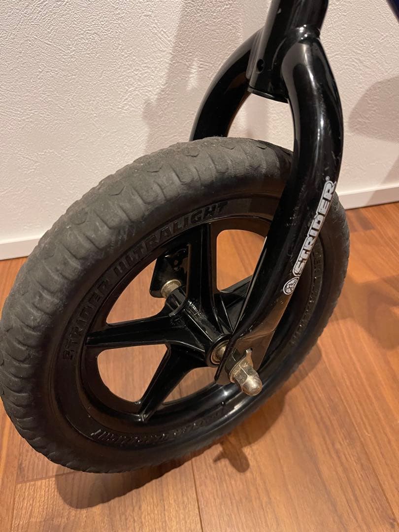 STRIDER ストライダー 12 スポーツモデル　バランスバイク　日本正規品