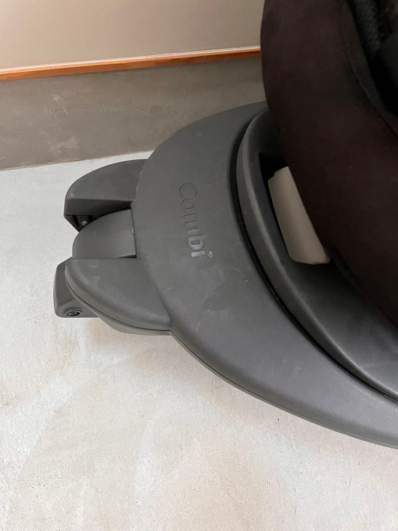 Combi エッグショック THE S plus ISOFIX ZB-750