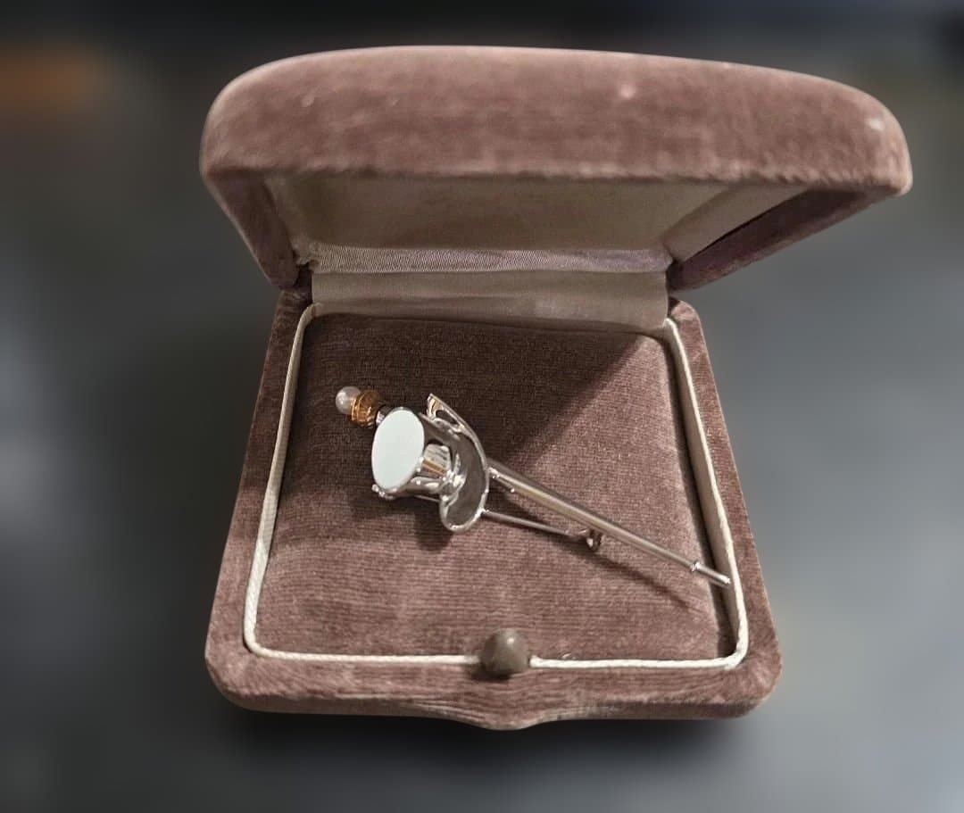 ミキモト　シルクハットブローチ ベビーパール