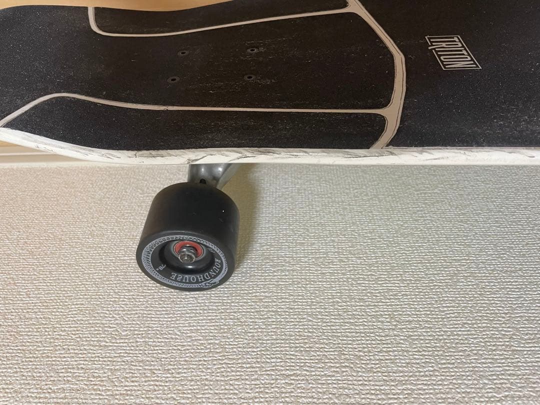 ◆CARVER Triton スケートボード　32.5インチ　シリアルプレート付