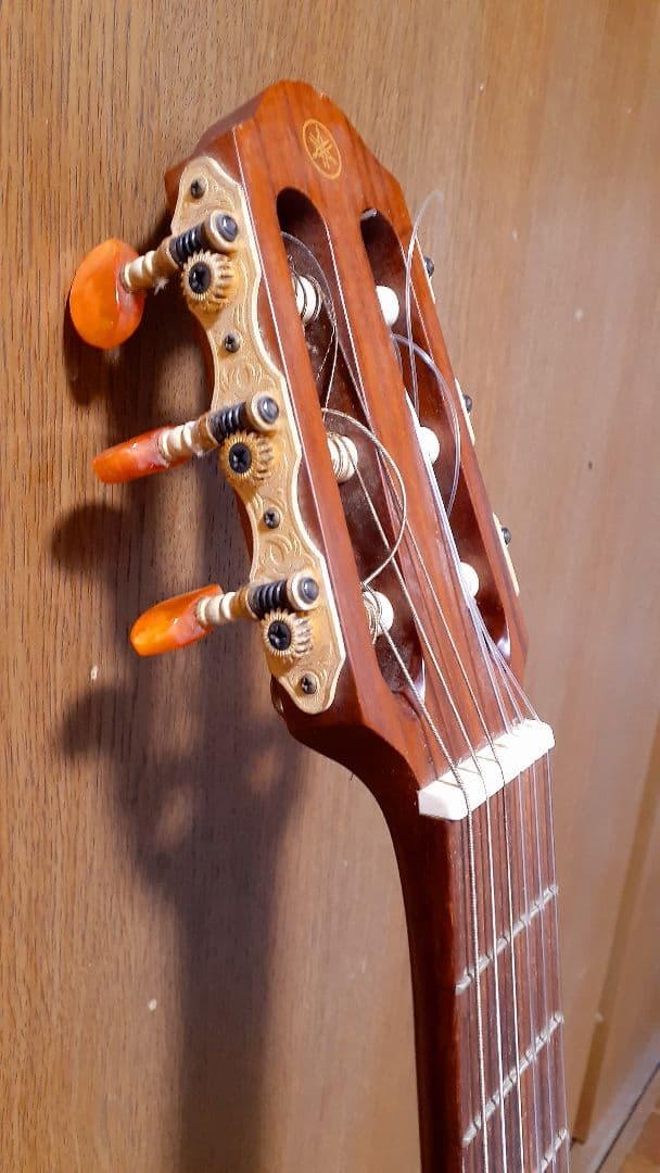 ヤマハサイレントギター SLG-100N