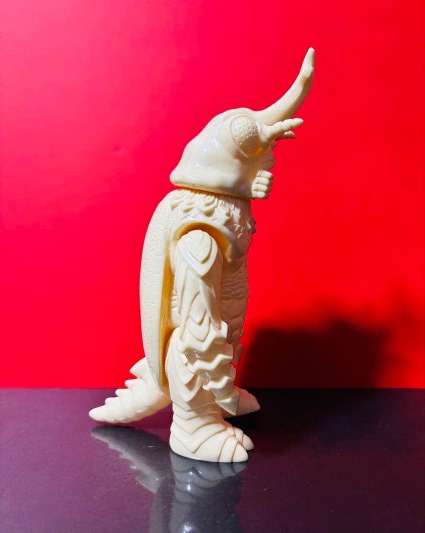 激レア マルサン 非売品 メガロ テストショット未塗装 肌色 高さ約25cm