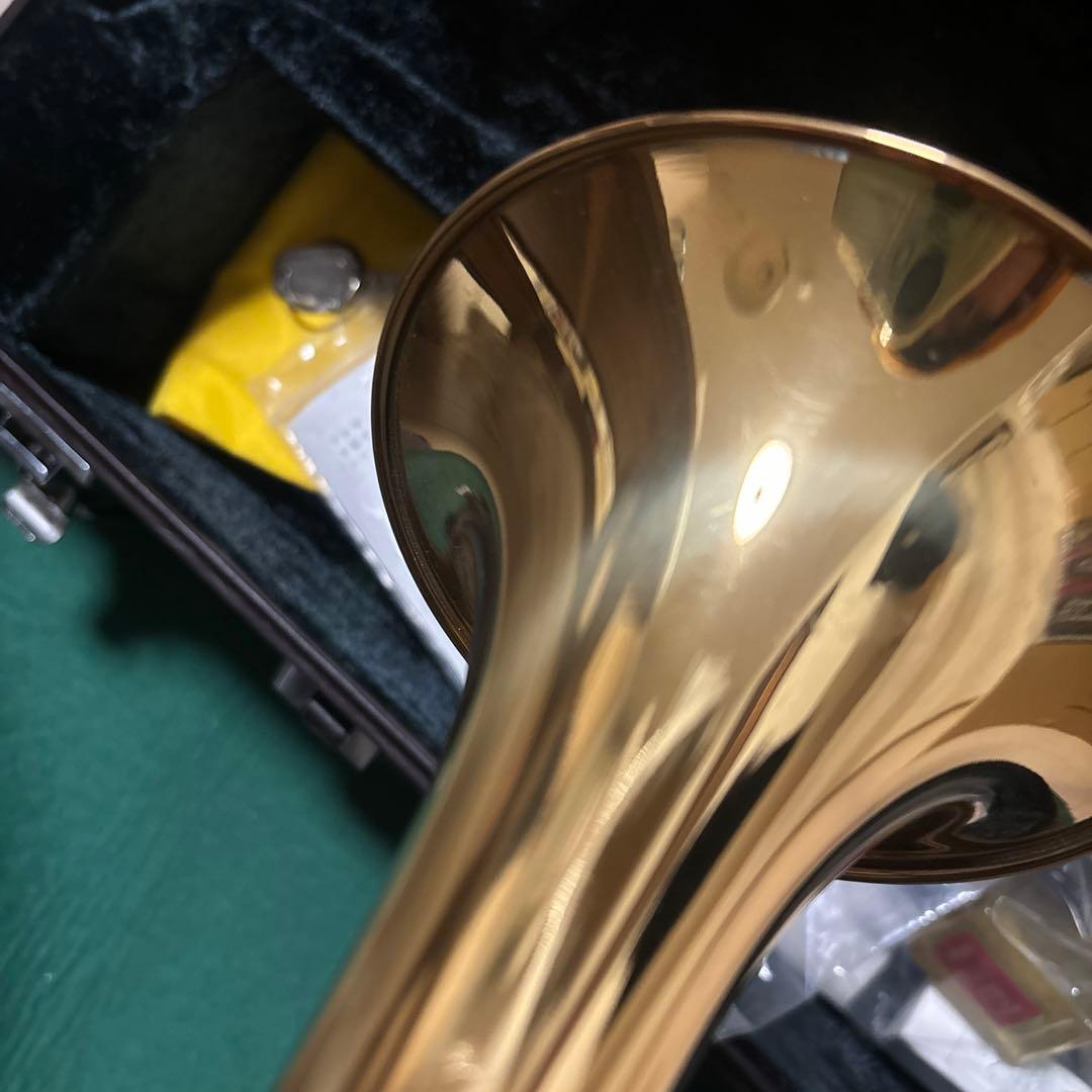 YAMAHA YTR-6320トランペット本体 ゴールド ハードケース付き