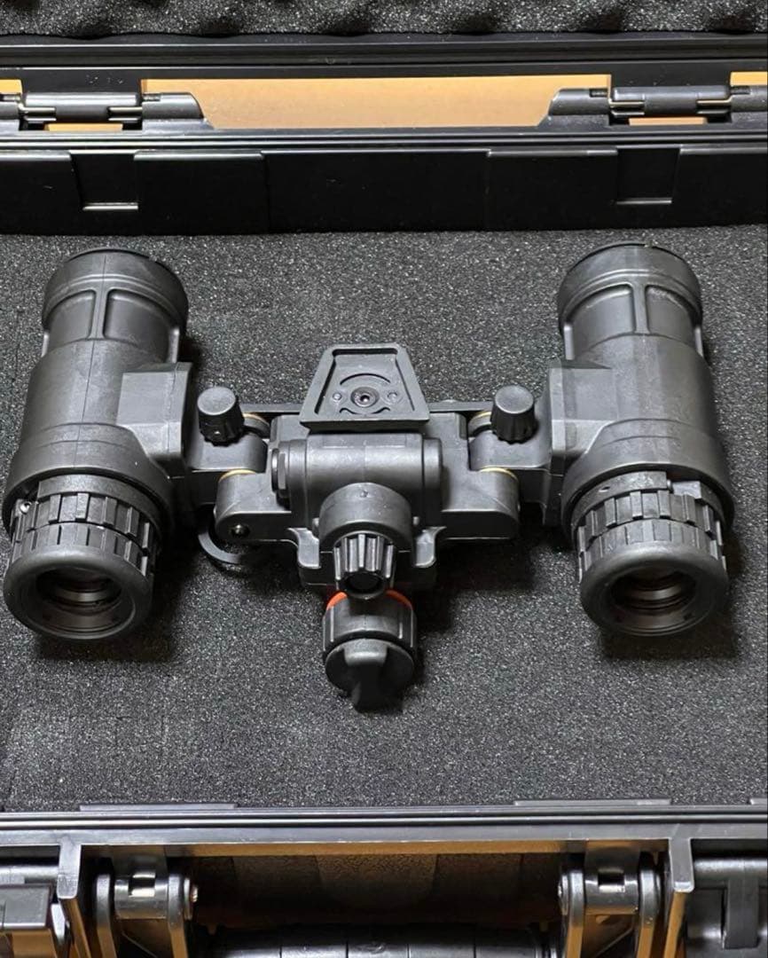 PVS31　デジタルナイトビジョン 実動 IR 四角画面