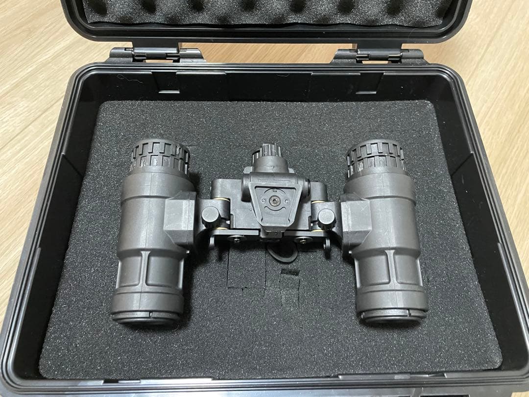 PVS31　デジタルナイトビジョン 実動 IR 四角画面