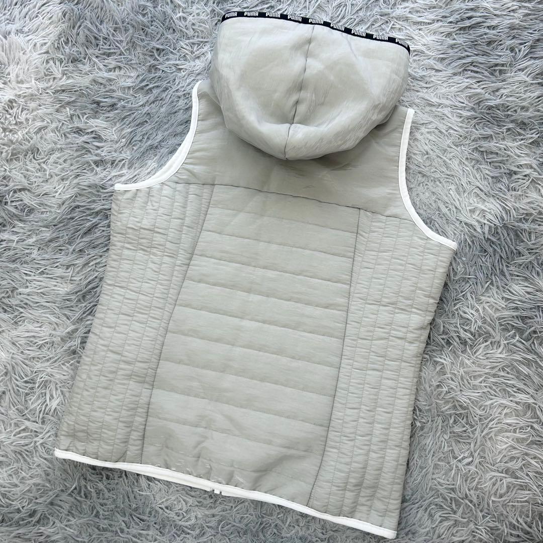 超美品　プーマゴルフ　セットアップ　中綿ベスト　スカート　リバーシブル　ホワイト