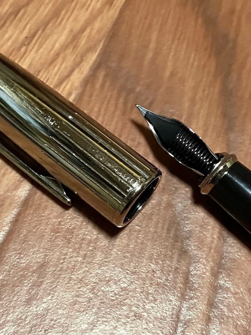 S.T. Dupont 万年筆 ペン先18K 750 エステーデュポン ブラック