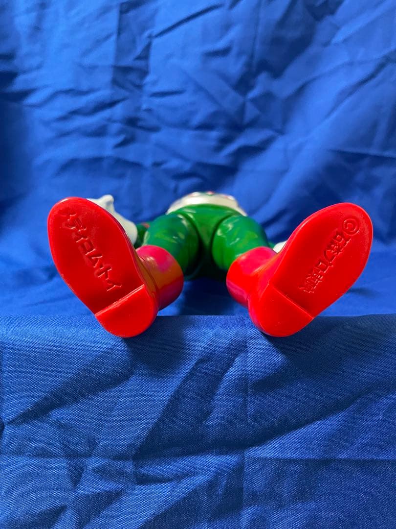 メディコムトイ　仮面ライダーV3 新色