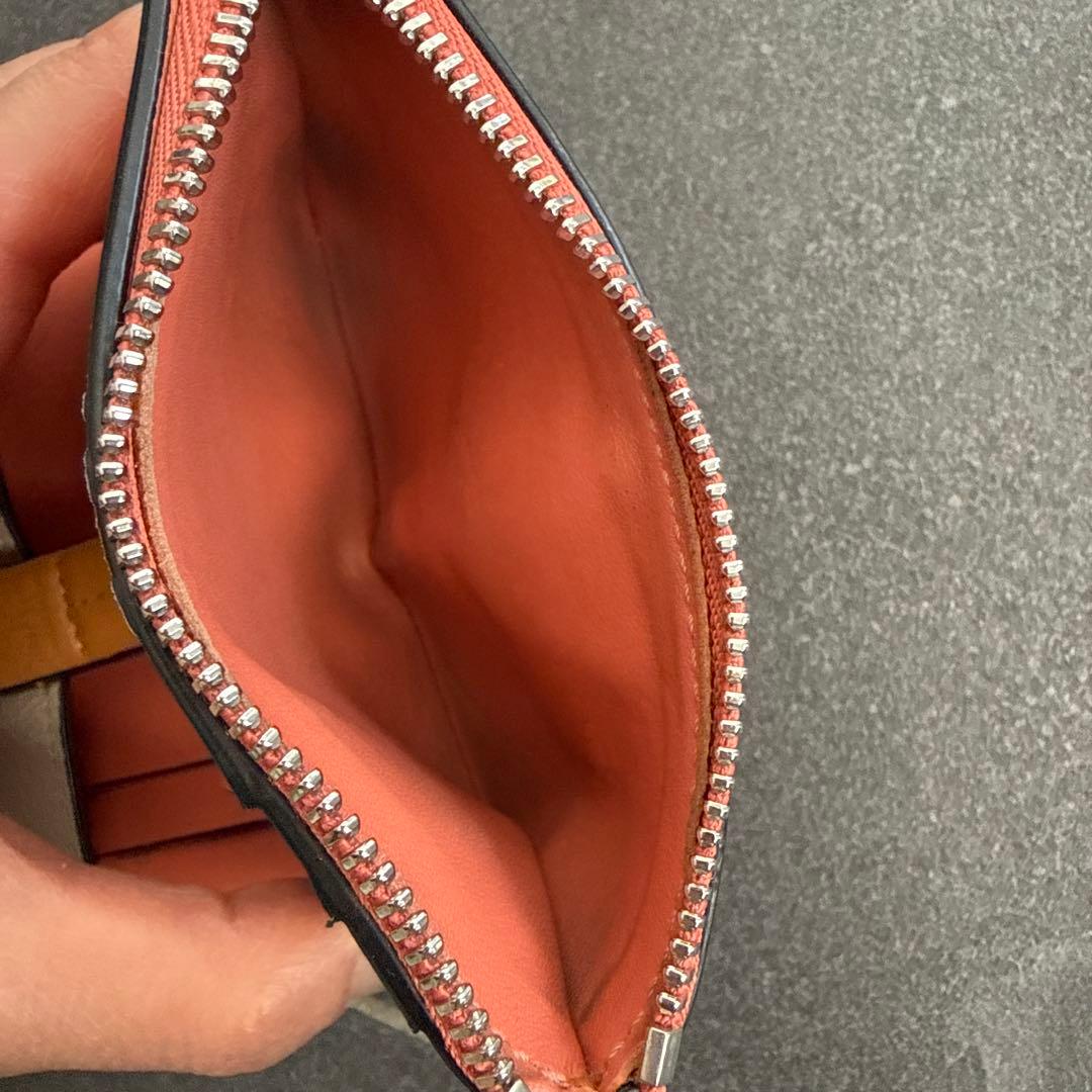 LOEWE 三つ折り財布　箱付き