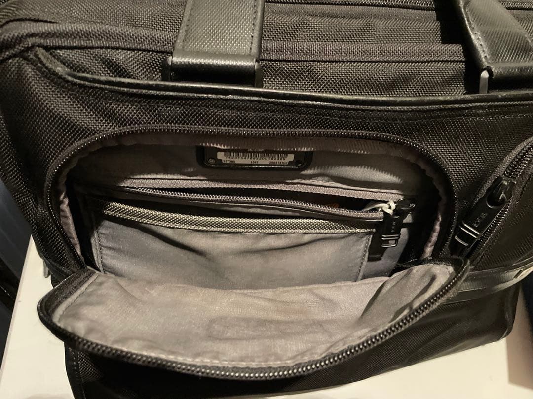 エ*ビ様 TUMI アルファ3 エクスパンダブル オーガナイザー ラップトップ