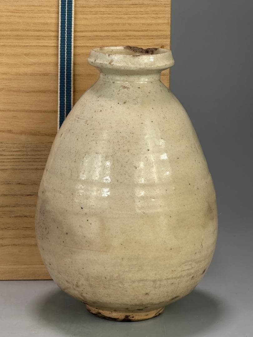 朝鮮古美術　18世紀頃　李朝時代　李朝　白磁　徳利　白磁壺　酒壺　韓国美術古陶磁