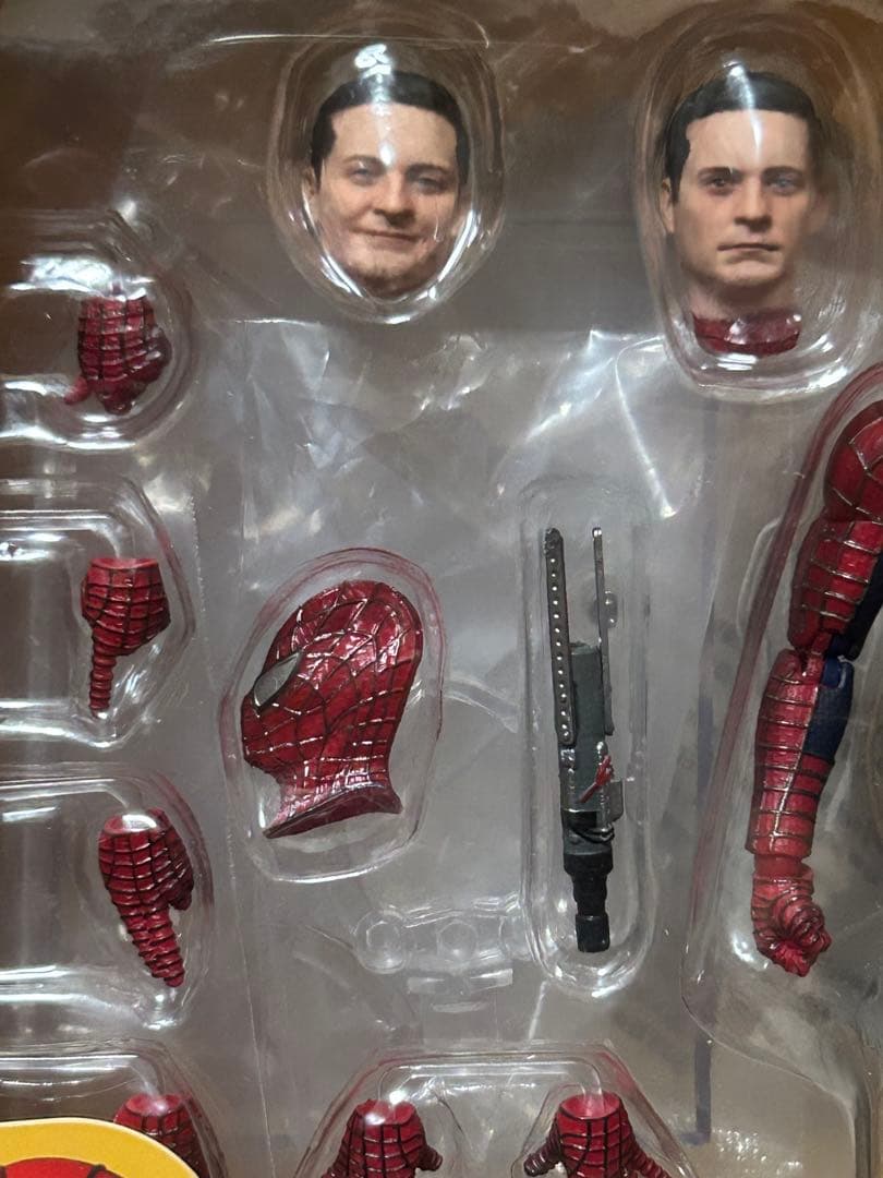 MAFEX マフェックス フレンドリー ネイバーフッド スパイダーマン　未開封