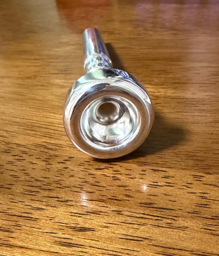 【新品】S.E.Shires 7Dトランペットマウスピース