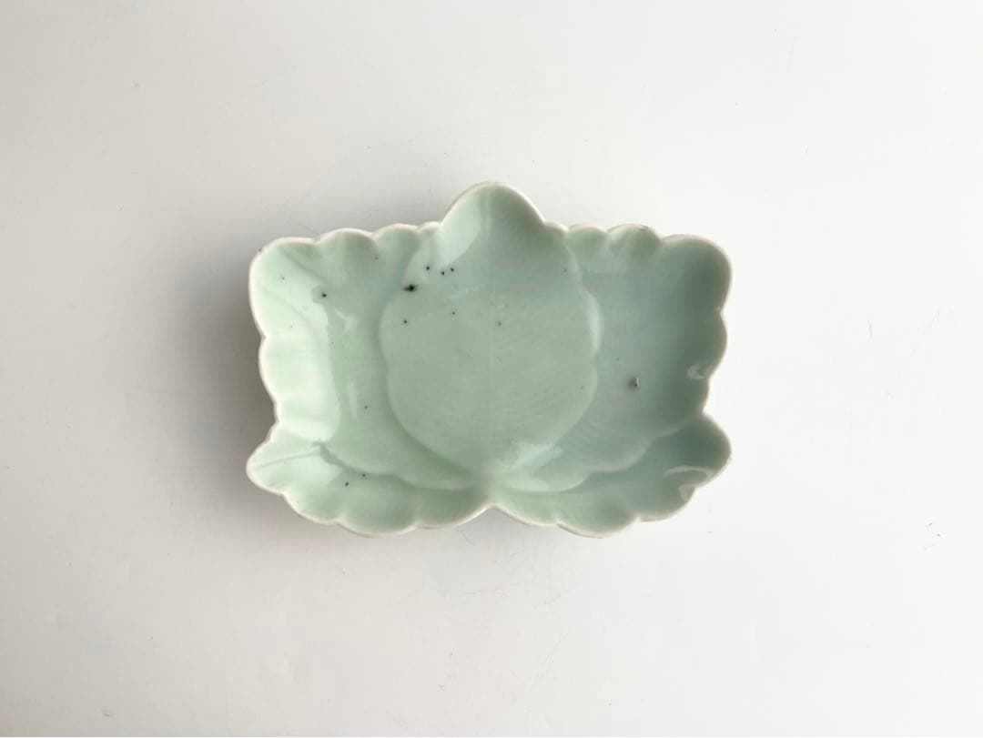 骨董　アンティーク　青磁　葉形　変形皿　向付　鍋島