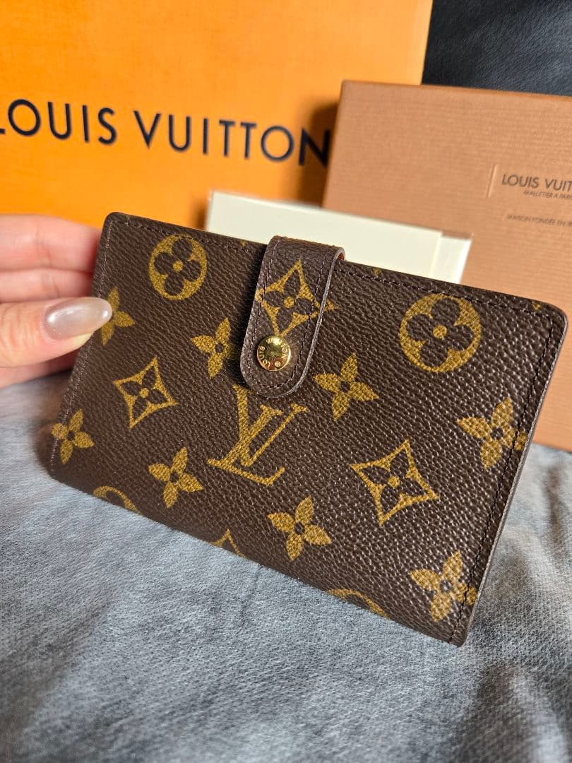 LOUIS VUITTON ルイヴィトン がま口 二つ折り財布