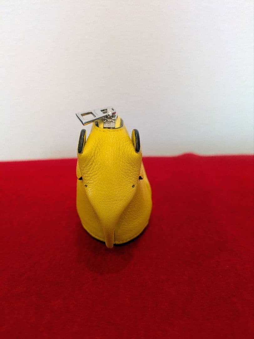 ロエベ ケース チャーム ゾウ