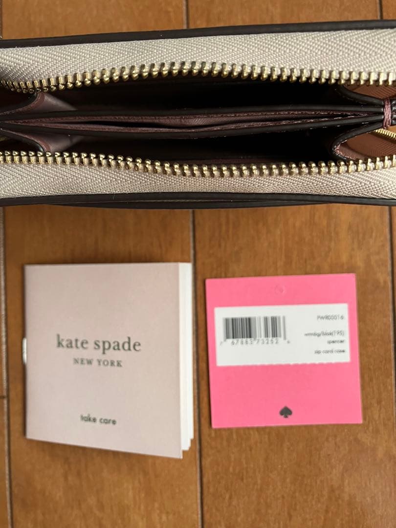 ★新品　ケイトスペード　カードケース　ミニ財布