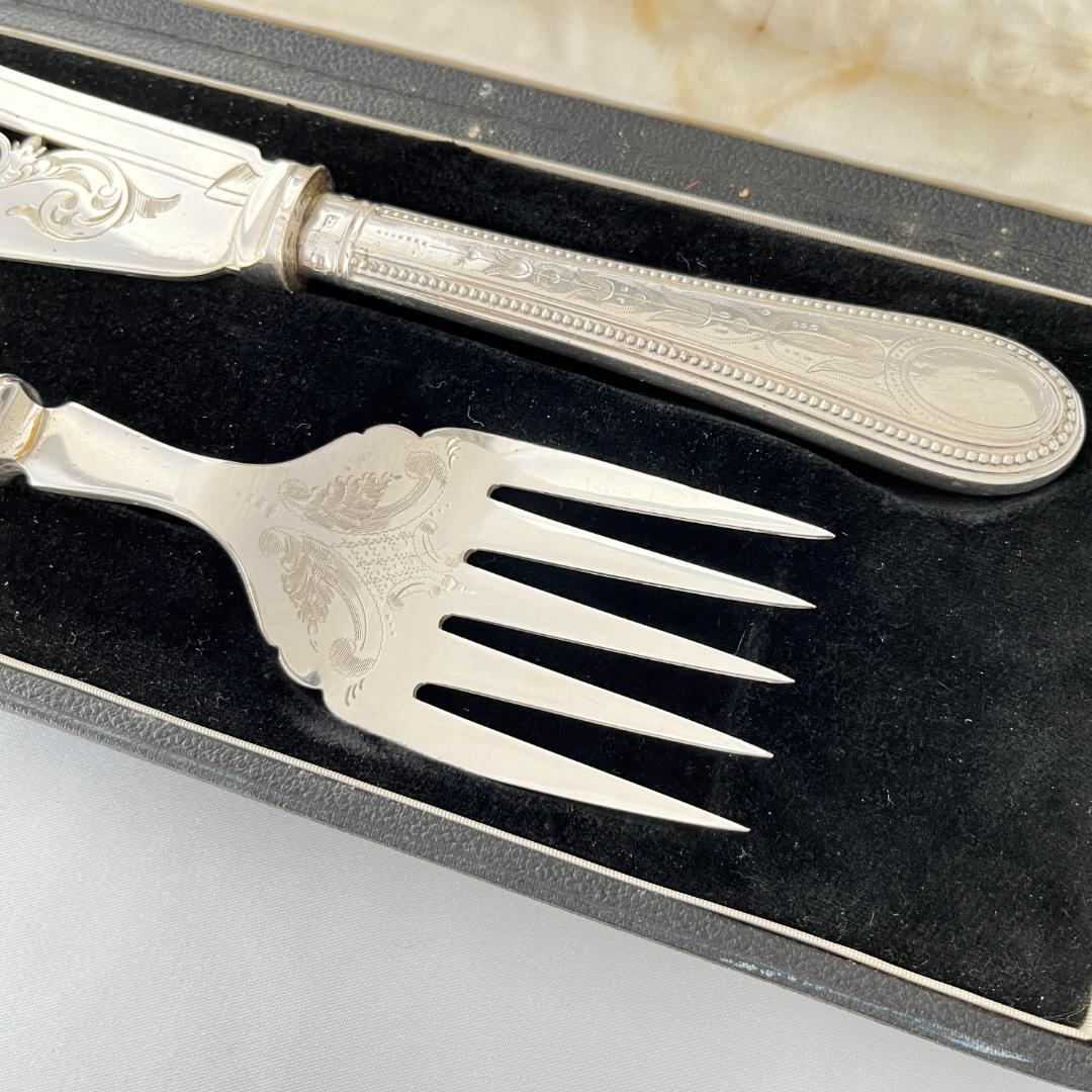 【Martin & Hall】【純銀ハンドル】ビクトリアンの サーバーセット