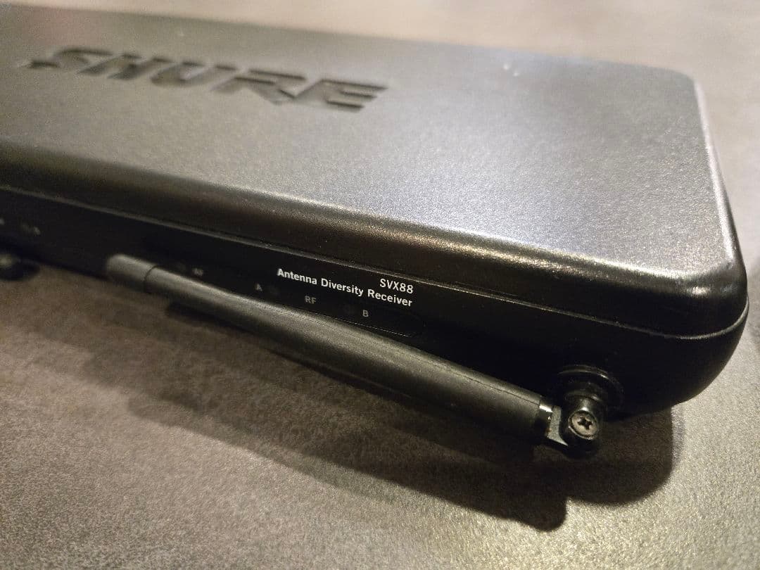 【SHURE】ワイヤレスマイクロフォンPG58+受信機SVX88セット