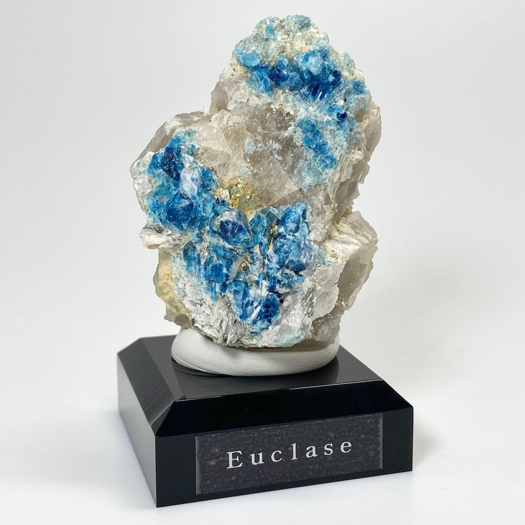 ユークレース　母岩付き　ジンバブエ産　鉱物標本　原石鉱石　天然石　ストーン