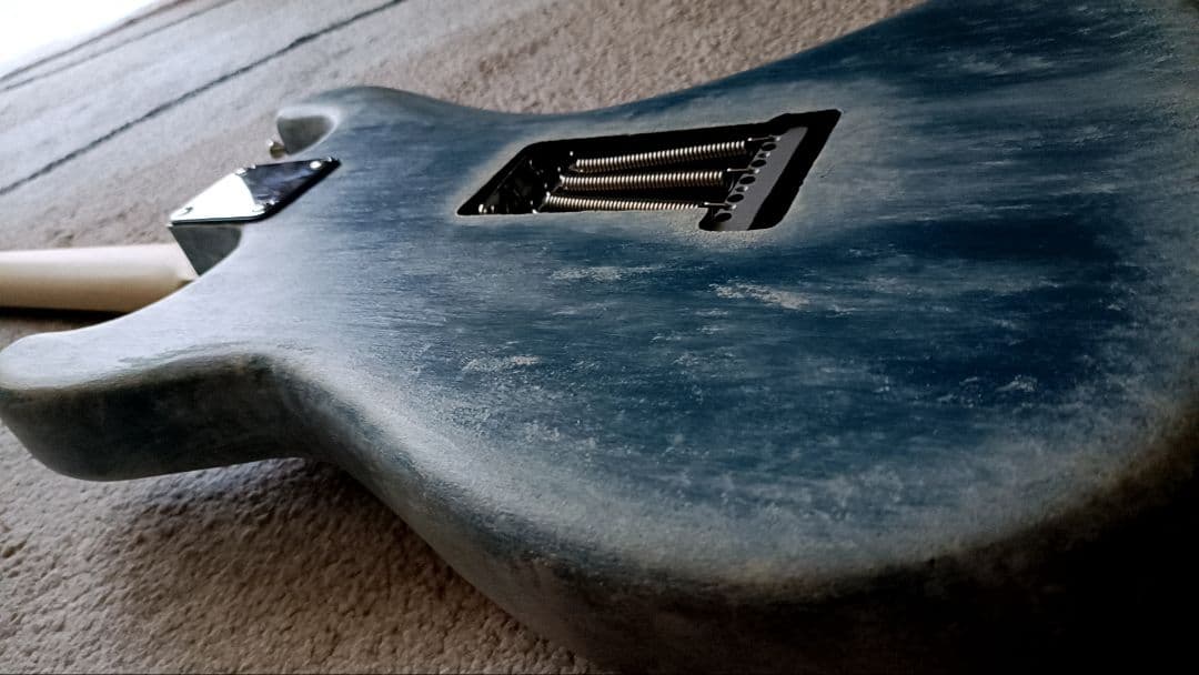 自作 ストラトキャスター Dust Blue コンポーネント 木製PG レリック
