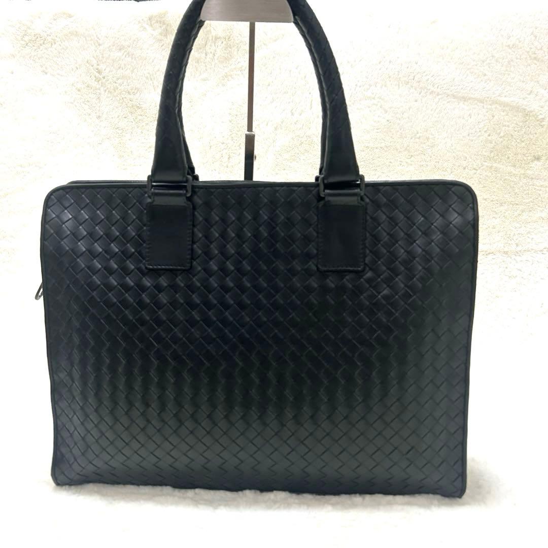 ボッテガヴェネタ イントレチャート ブラック レザー ビジネスバッグ