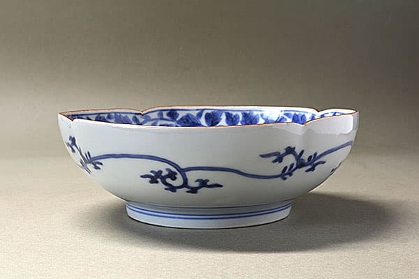 藍柿 牡丹葉唐草文 輪花深皿