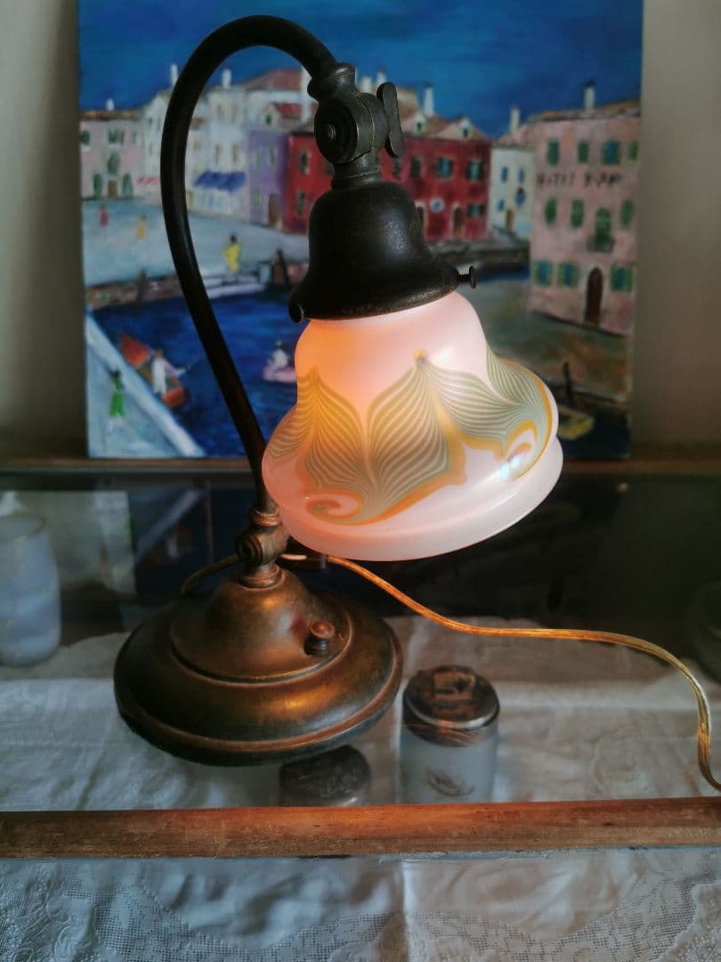 アンティーク ファヴリルガラス Quezell イリデッセンス ブロンズランプ