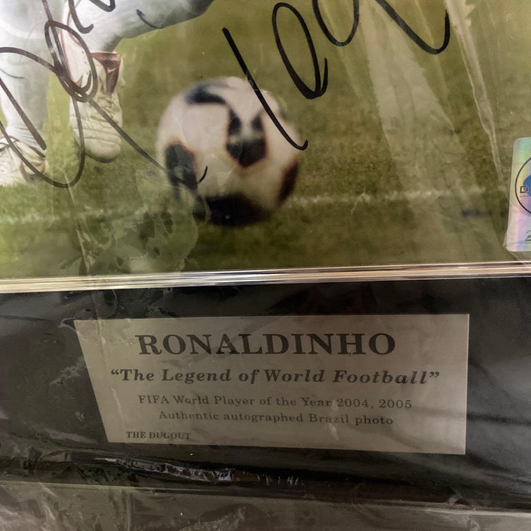 アキ◼️送料別◼️ロナウジーニョ直筆サインフォト　額入り