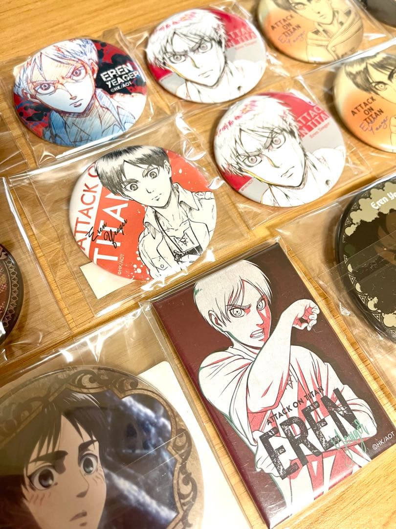 進撃の巨人　エレン 缶バッジ 14点まとめ
