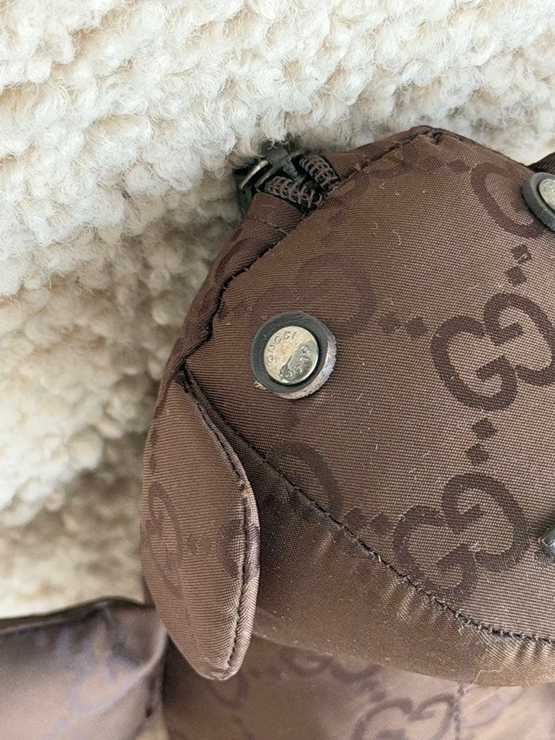 Gucci ブラウン クマ型 ぬいぐるみ　キーホルダー