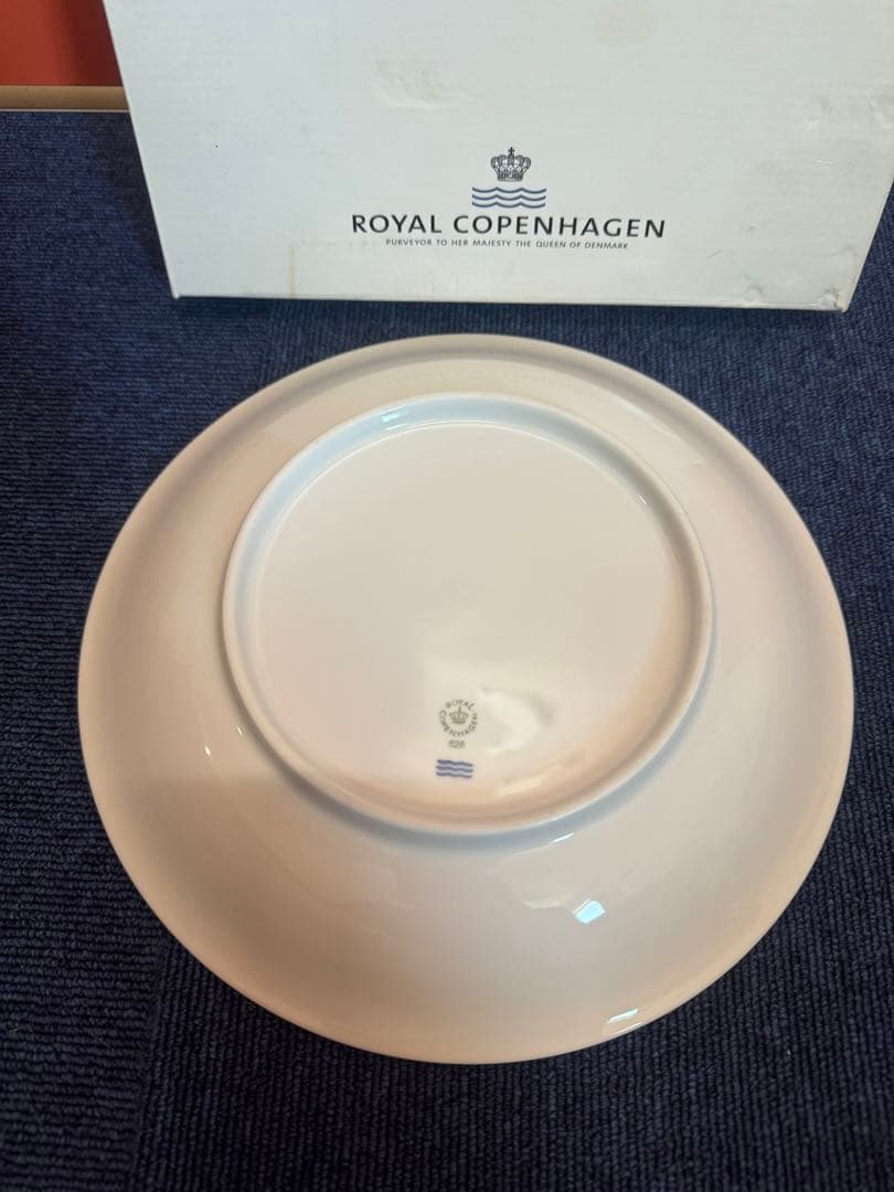 1907 ロイヤルコペンハーゲン　「ホワイトパルメッテ」　大皿　25cm 未使用