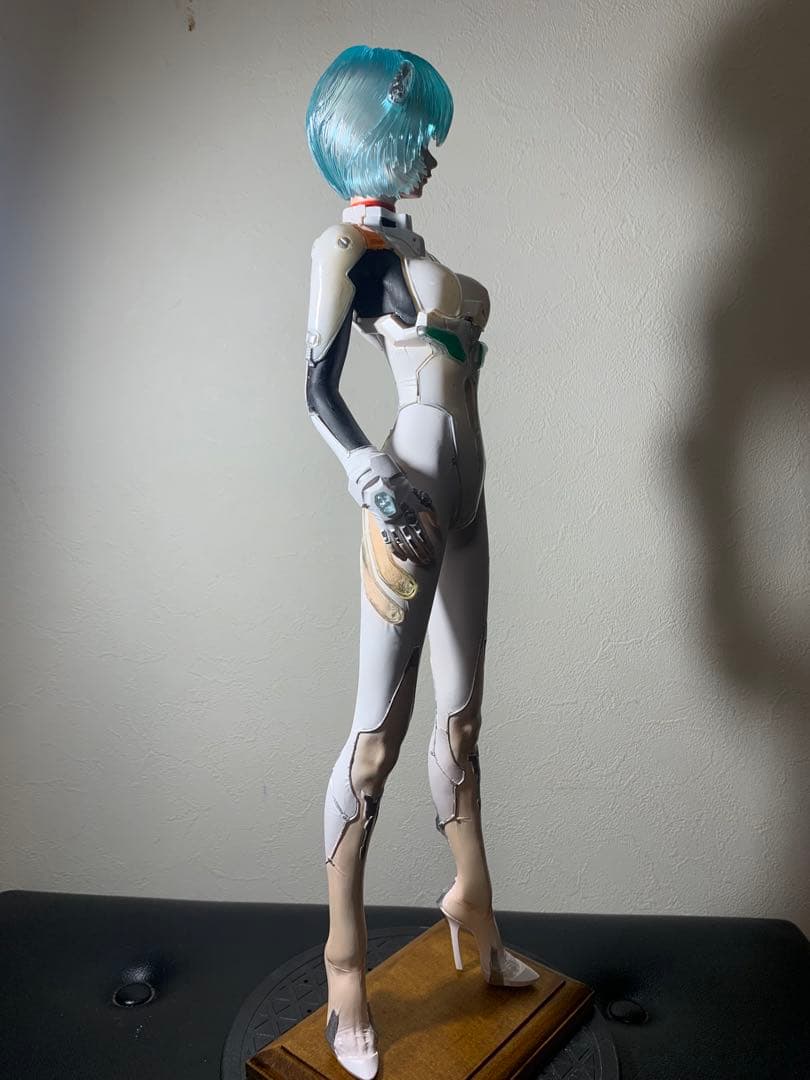 エヴァンゲリオンより綾波レイ ガレージキット完成品 荒木元太郎氏造形