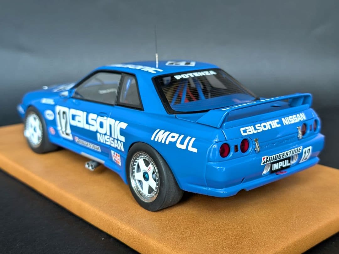 オートアート 1/18 日産スカイライン GT-R R32 カルソニック #12