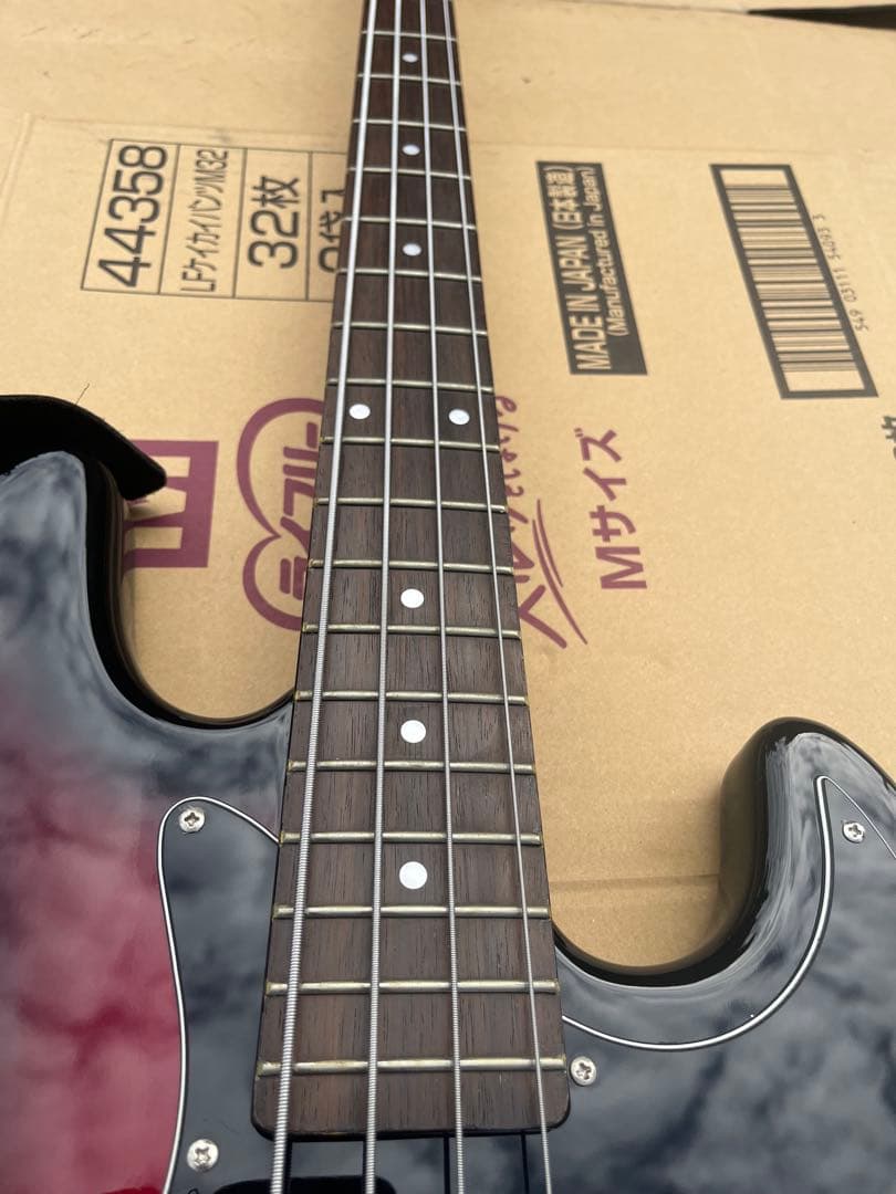 S.ギャッター SB-B-X エレキベース 黒赤