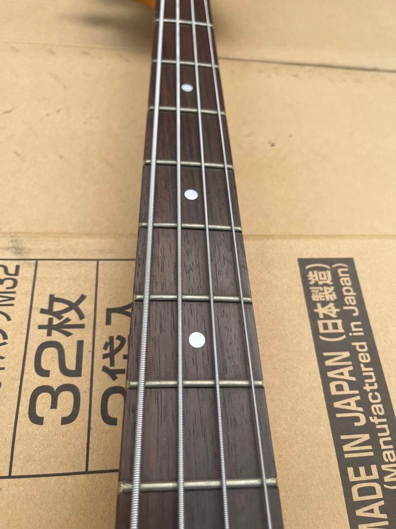 S.ギャッター SB-B-X エレキベース 黒赤