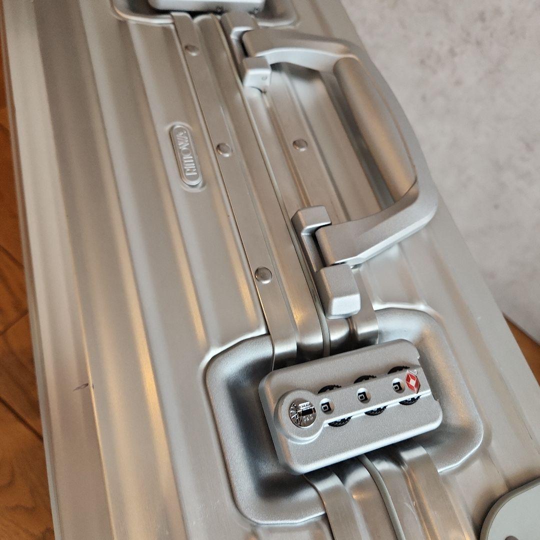 RIMOWA　トパーズ4輪　　45L　シルバー　アルミ　56×45×25　正規品