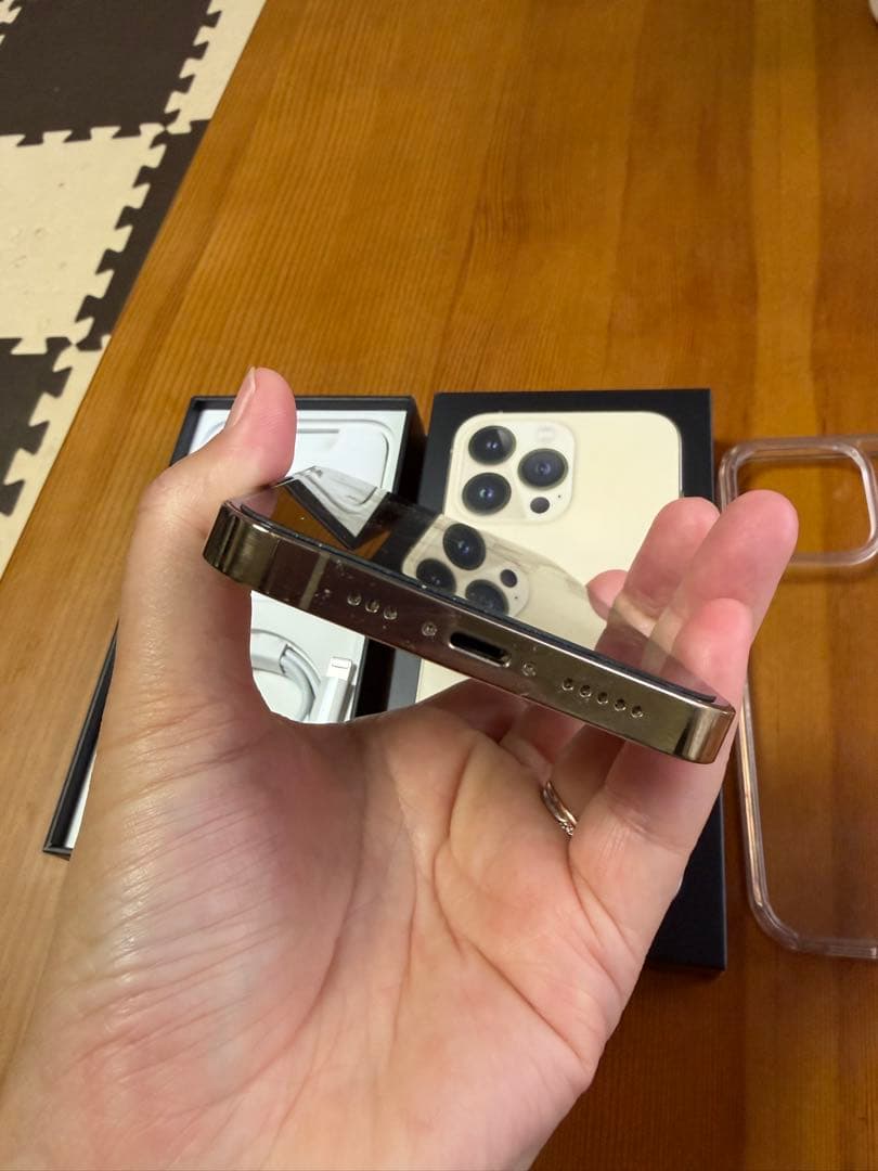 iPhone 13 pro 128G ゴールド　本体 充電ケーブル付き