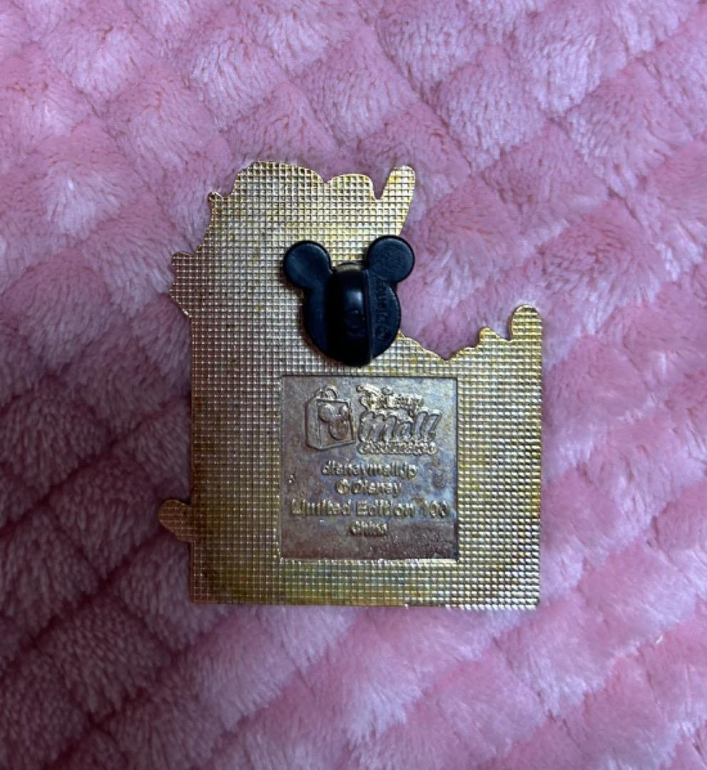 ディズニーモール　ミッキー　グーフィー　ピンバッジ　LE100