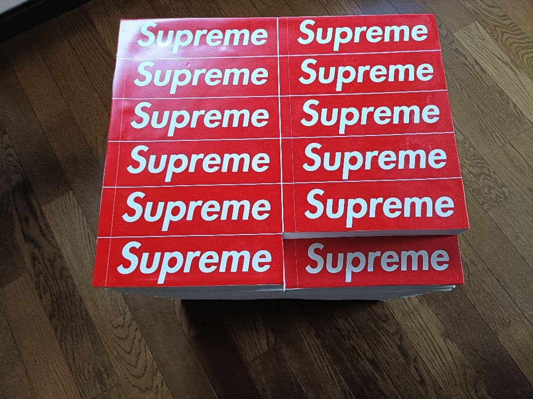 SUPREME ROTARY HERO STICKER STOOL シュプリーム