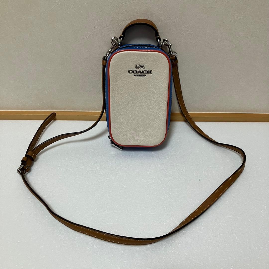 ♡24時間以内発送♡コーチ COACH スマホショルダーバッグ ホワイト/ブルー