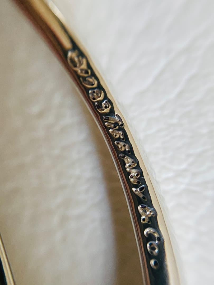 週末お値下げ　美品　ティファニー　イニシャル　ブローチ　T