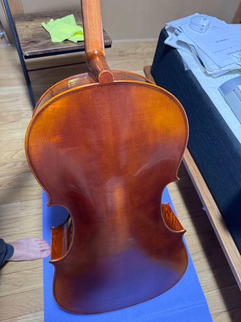 チェロ　ヒューメビアンカ　サイズ4/4 本体　弓　付属品